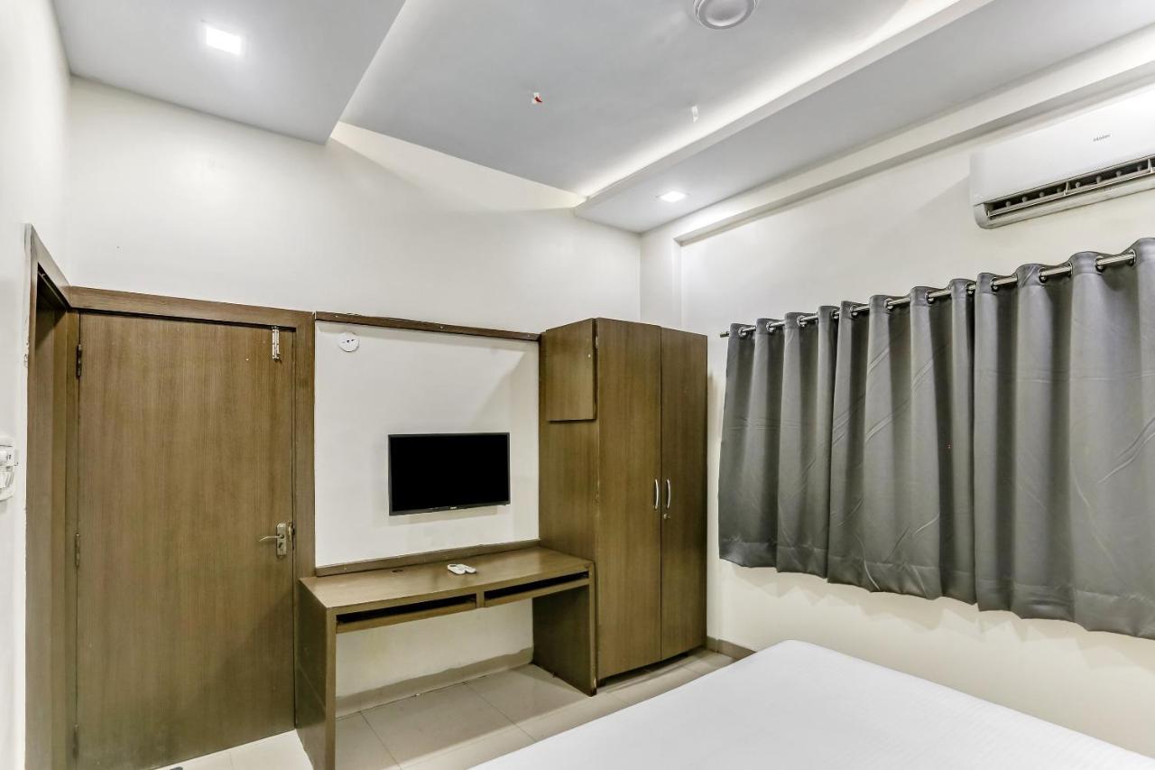 Capital O Ind699 Royal 3*